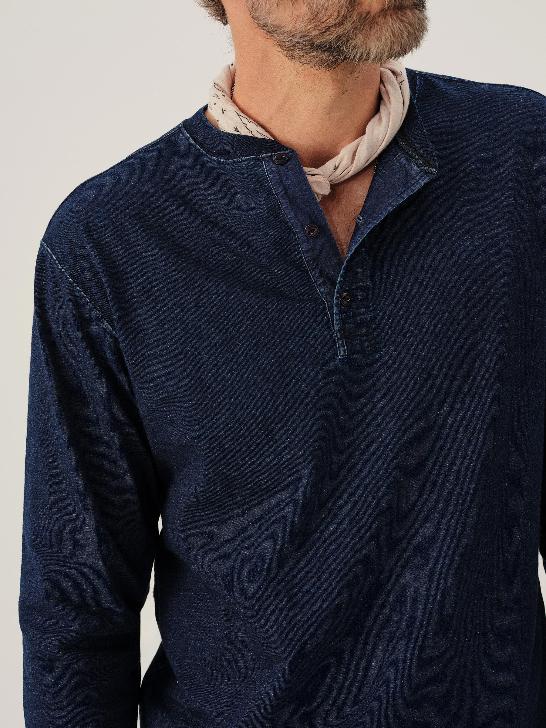 D019 Indigo-Dipped Yuma L/S Henley - Image 3