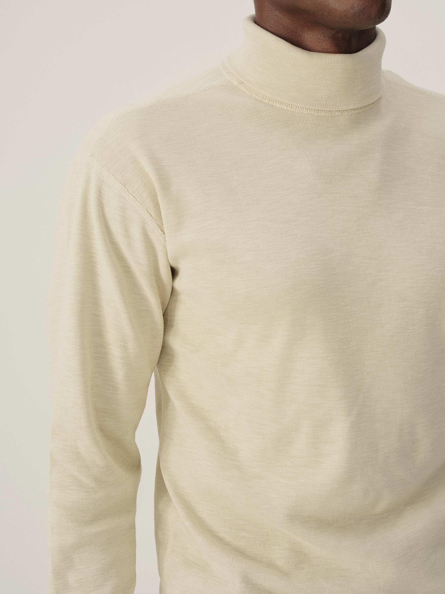 Worn White Sidewinder Rib Turtleneck - Image 3