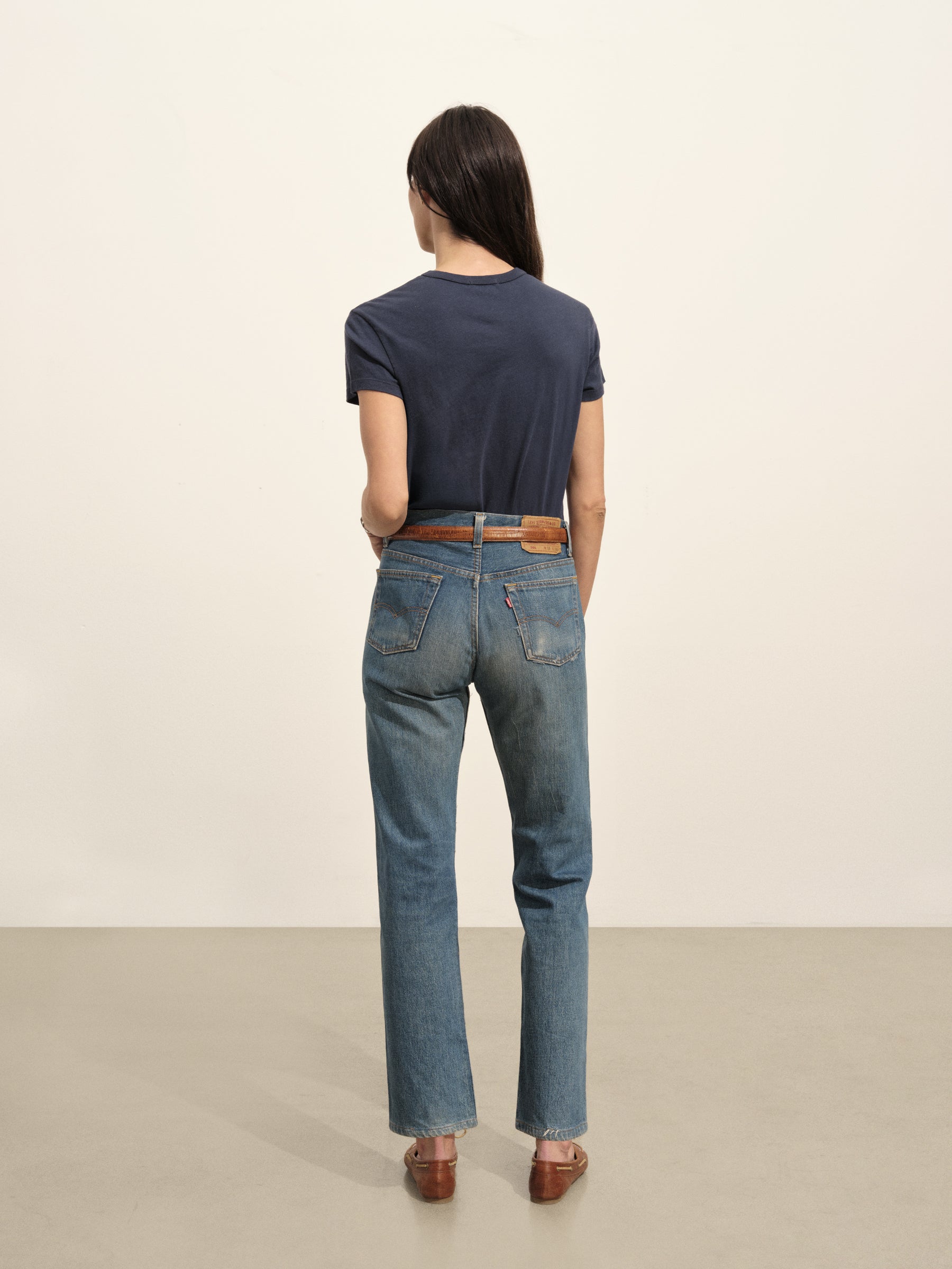 Washed Navy Slub Easy Crew - Image 5