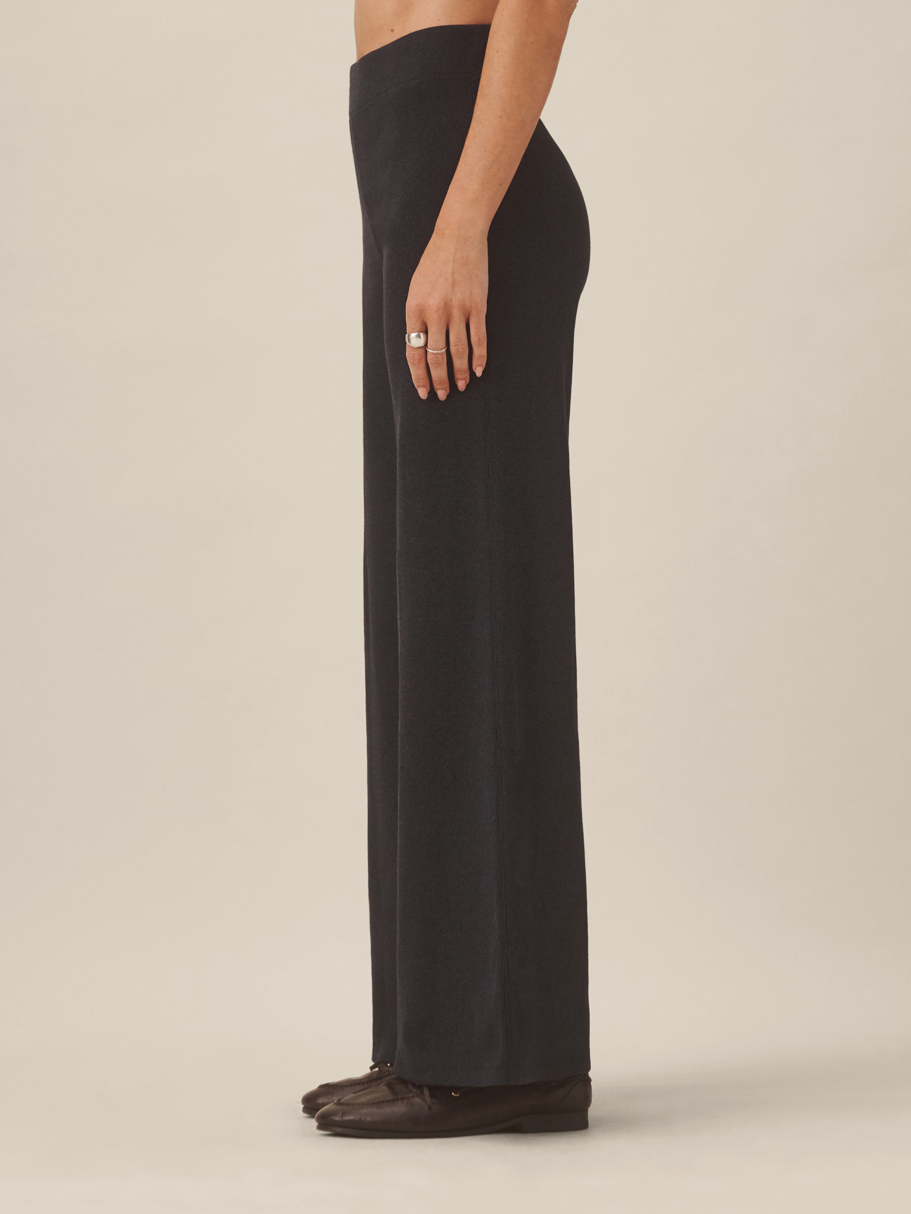 Marled Dark Navy Surplus Rib Weekender Pant - Image 4